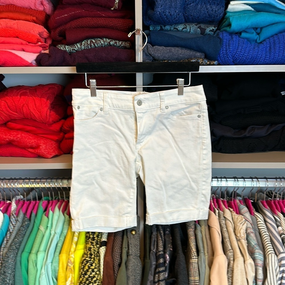 Talbots Flawless 5pocket cuffed hem white jean bermuda shorts size 2 NWOT